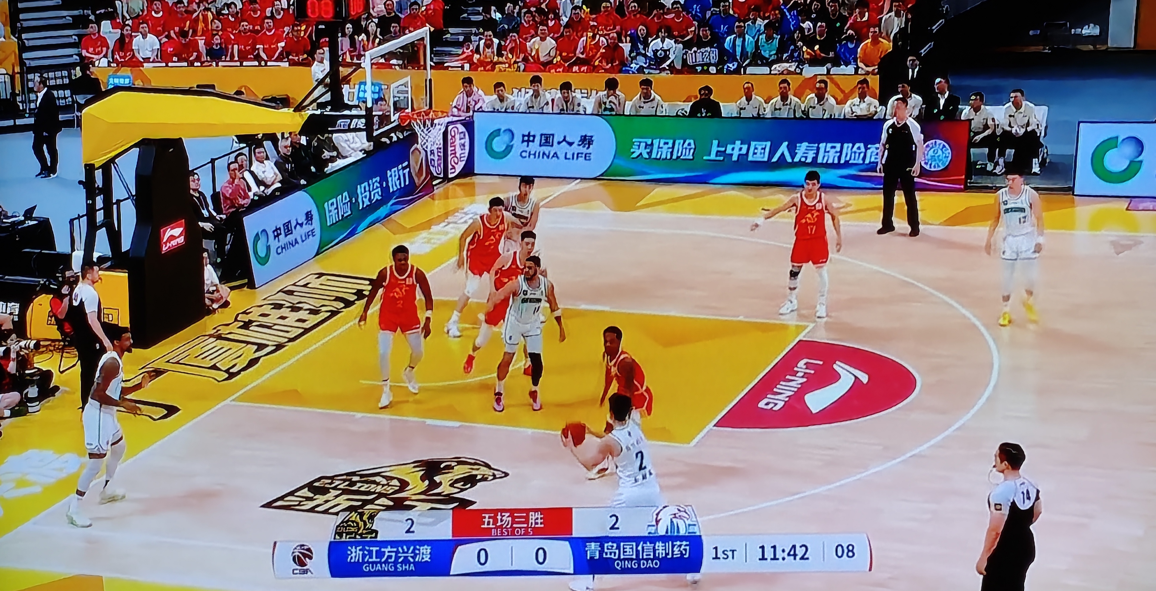 lol比赛回放-关于国际比赛日体能课后;洛杉矶快船再遭质疑备战CBA季后赛;媒体盛赞;纪律约束更严格的信息
