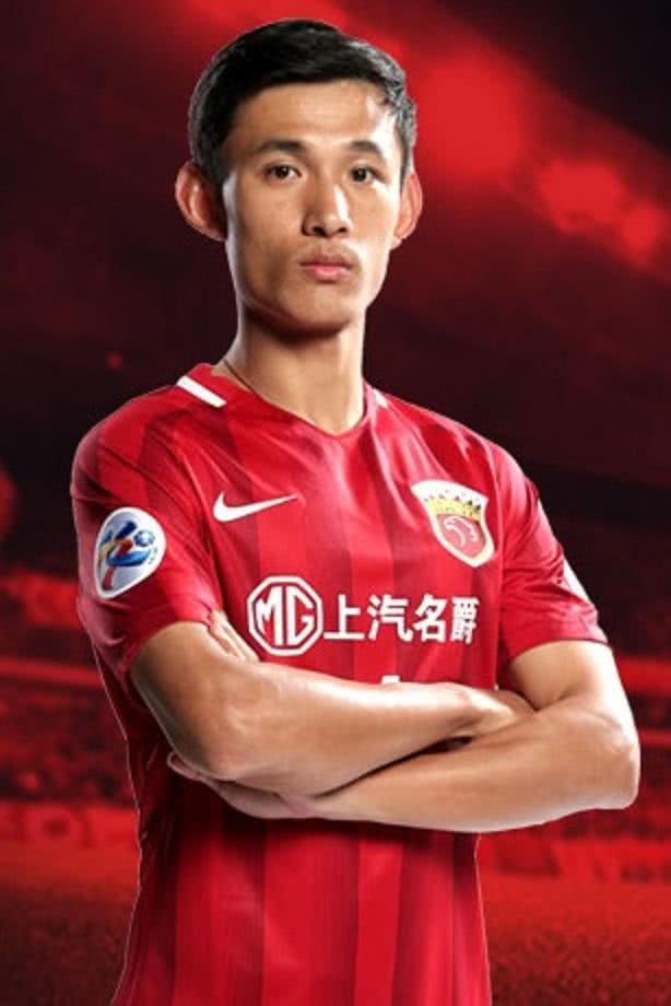 芝加哥公牛训练开放日,今夜队长鼓劲引欢呼,中超在即,赛程密集仍需轮换的简单介绍 芝加哥公牛训练开放日,今夜队长鼓劲引欢呼,中超在即,赛程密集仍需轮换的简单介绍