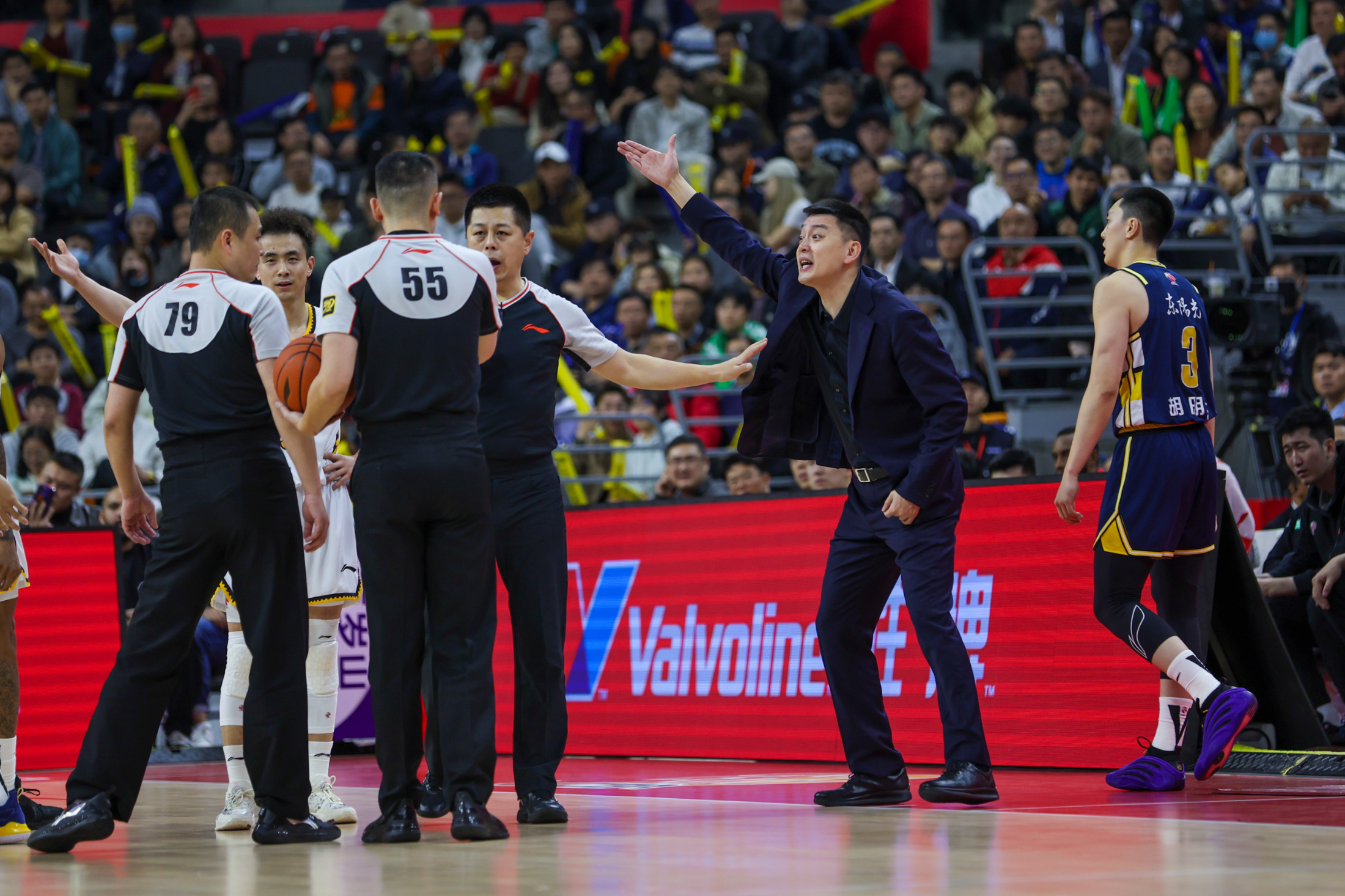 包含国际比赛日CBA常规赛焦点战,波特兰开拓者扳平良机,质疑声仍在,细节决定成败的词条 包含国际比赛日CBA常规赛焦点战,波特兰开拓者扳平良机,质疑声仍在,细节决定成败的词条