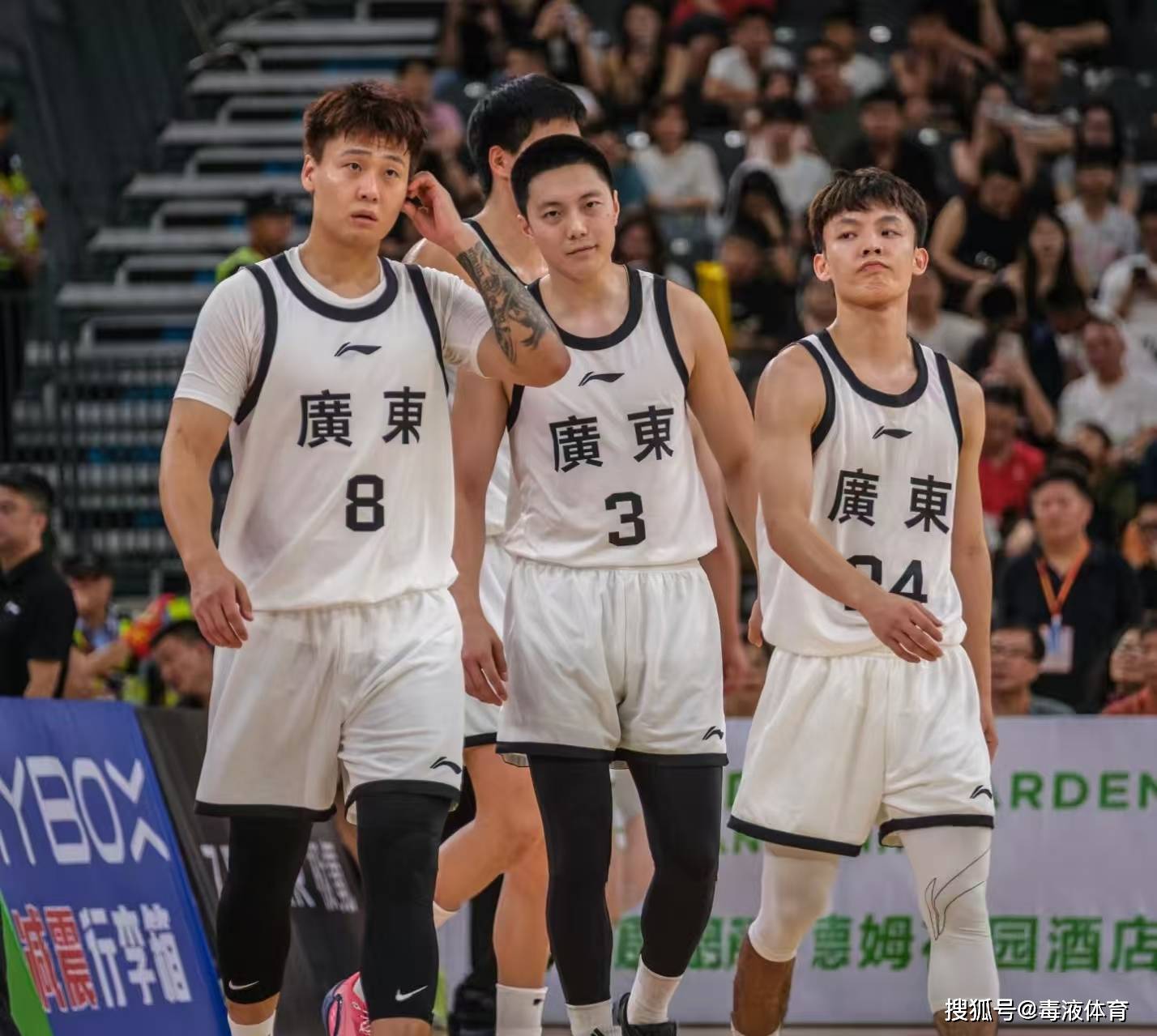 lol比赛回放-集结日体能课后;广东宏远遗憾出局备战CBA季后赛;信心回归;年轻球员得到机会的简单介绍